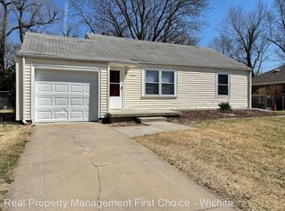 1422 N Broadview Ave, Wichita, KS 67208