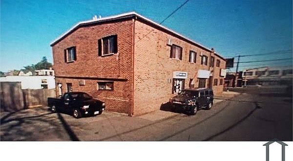 1st image of 1 Parkland Ave APT 3