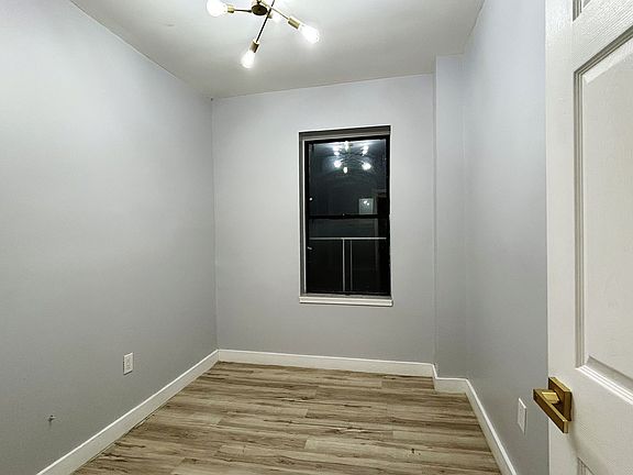 3rd image of 122 Corbin Ave #34E
