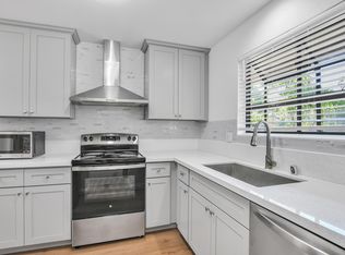900 Southampton Rd APT 142, Benicia, CA 94510