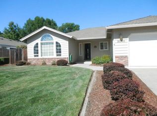 2040 Martin Dr, Medford, OR 97501