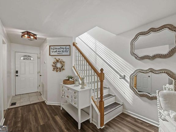 5th image of 655 Riverside Dr