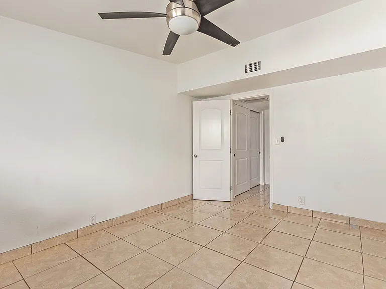 732 W Cinnabar Ave #1 — Photo 10