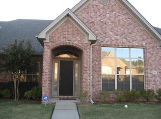 20 Chapman Ln, Little Rock, AR 72211