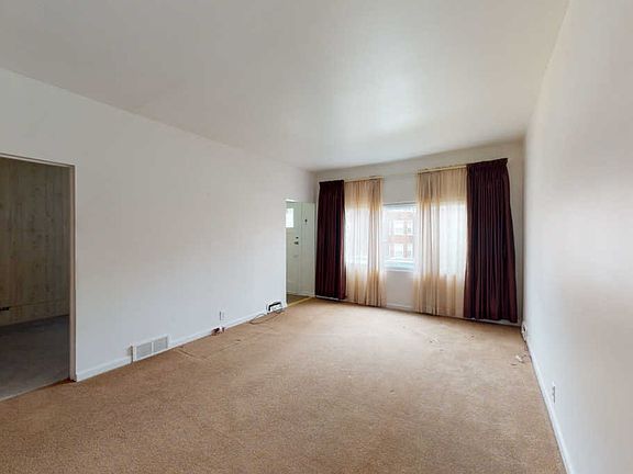 3rd image of 4148 N McVicker Ave