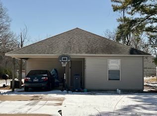115 W School St #B, Brookland, AR 72417