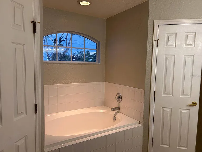 669 Sierra Cir — Photo 9