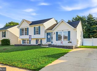 10 W Violette Dr, New Castle, DE 19720