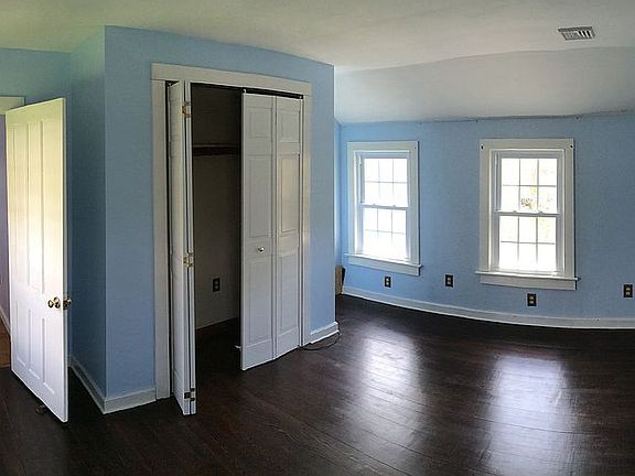 5th image of 48 Wheaton Rd