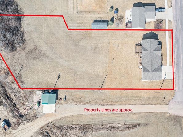507 Nebraska St, Centerville, SD 57014