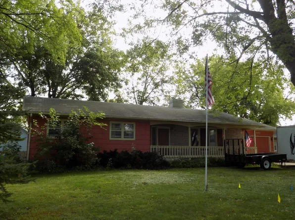 405 Snure St, Lakefield, MN 56150