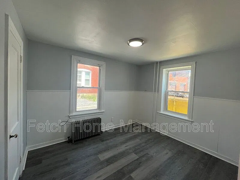 Building Photo - 416 New St