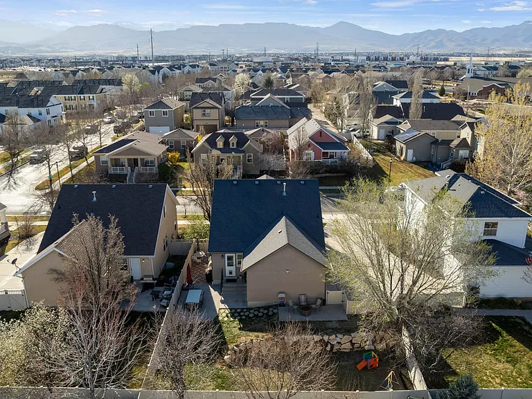 11719 S Zephyr Way — Photo 37