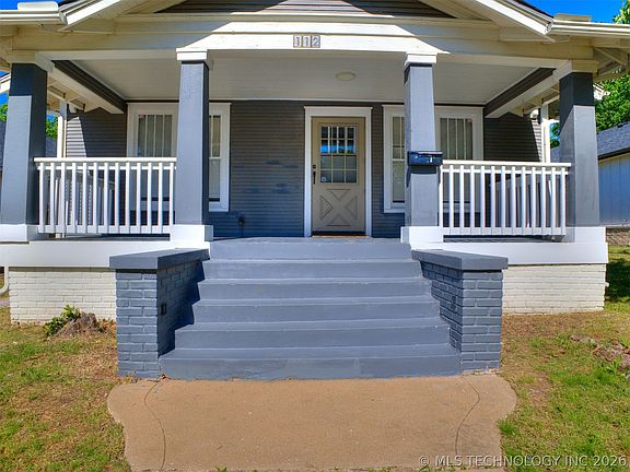 2nd image of 112 N Xanthus Ave