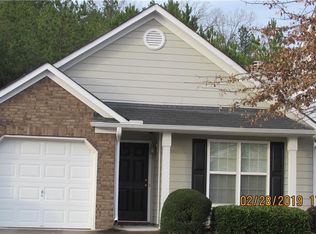 9545 Lakeview Rd, Union City, GA 30291