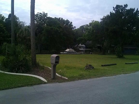 2nd image of 221 SE 2nd Pl