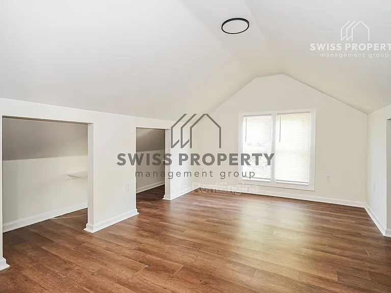 1340 Mooberry St — Photo 15