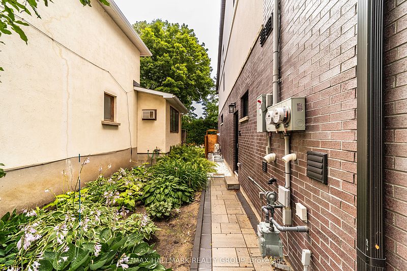 Ottawa House for rent - 4 Bedrooms — photo 30