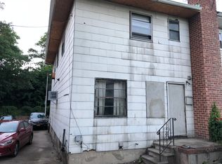 25612 Horace Harding Expy, Little Neck, NY 11362