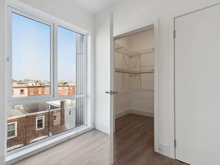 1221 E Fletcher St #208A — Photo 9