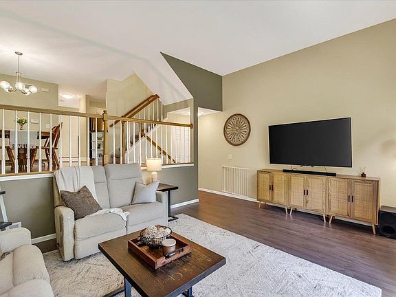 4th image of 4450 Gray Road #4450