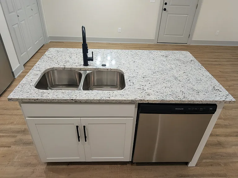 2937 S Bunker Hill Dr #200 — Photo 10