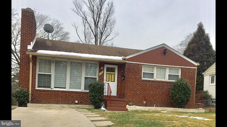 2nd image of 10404 Hutting Pl