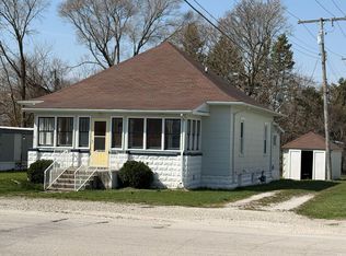 14 S Maine St, Remington, IN 47977