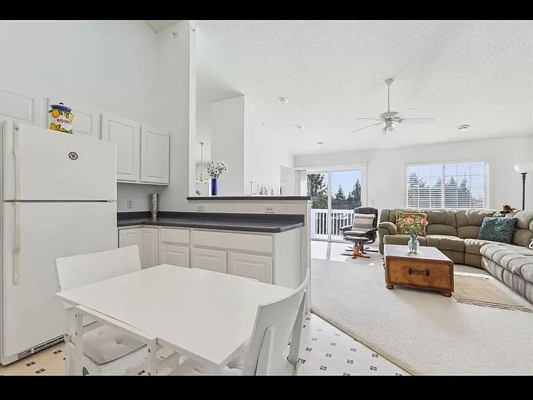 1203 Timber Way — Photo 3
