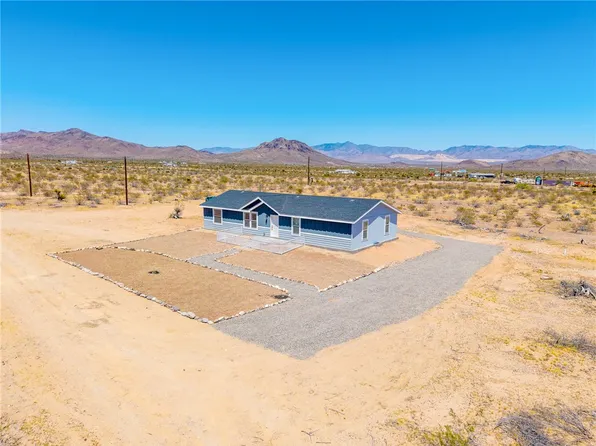 5746 N Eden Road, Golden Valley, AZ 86413