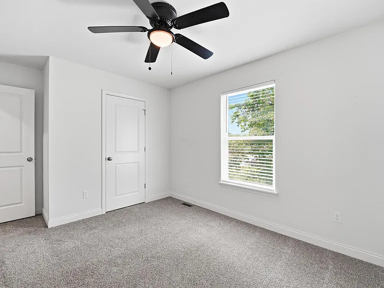 15405 Corbin Ct — Photo 40