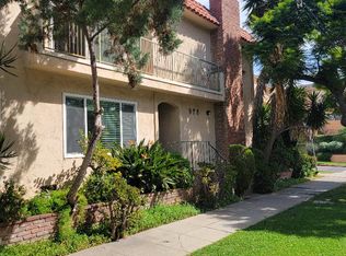 976 S Westgate Ave APT 1, Los Angeles, CA 90049
