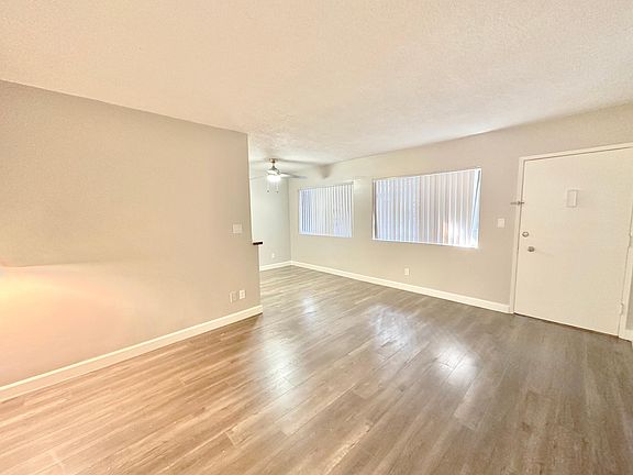 3rd image of 3754 S Sepulveda Blvd APT 2
