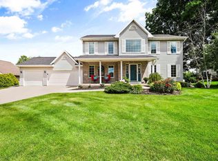 1217 N Thompson Rd, Sun Prairie, WI 53590