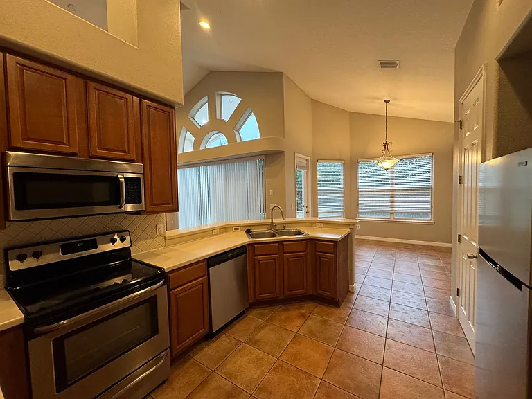 2521 Roat Dr — Photo 21