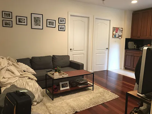 Rented by Meyerson Management | media 11