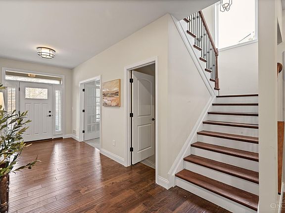 3rd image of 7301 Euclid Ave