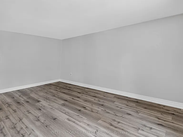 93 High St #202 — Photo 11