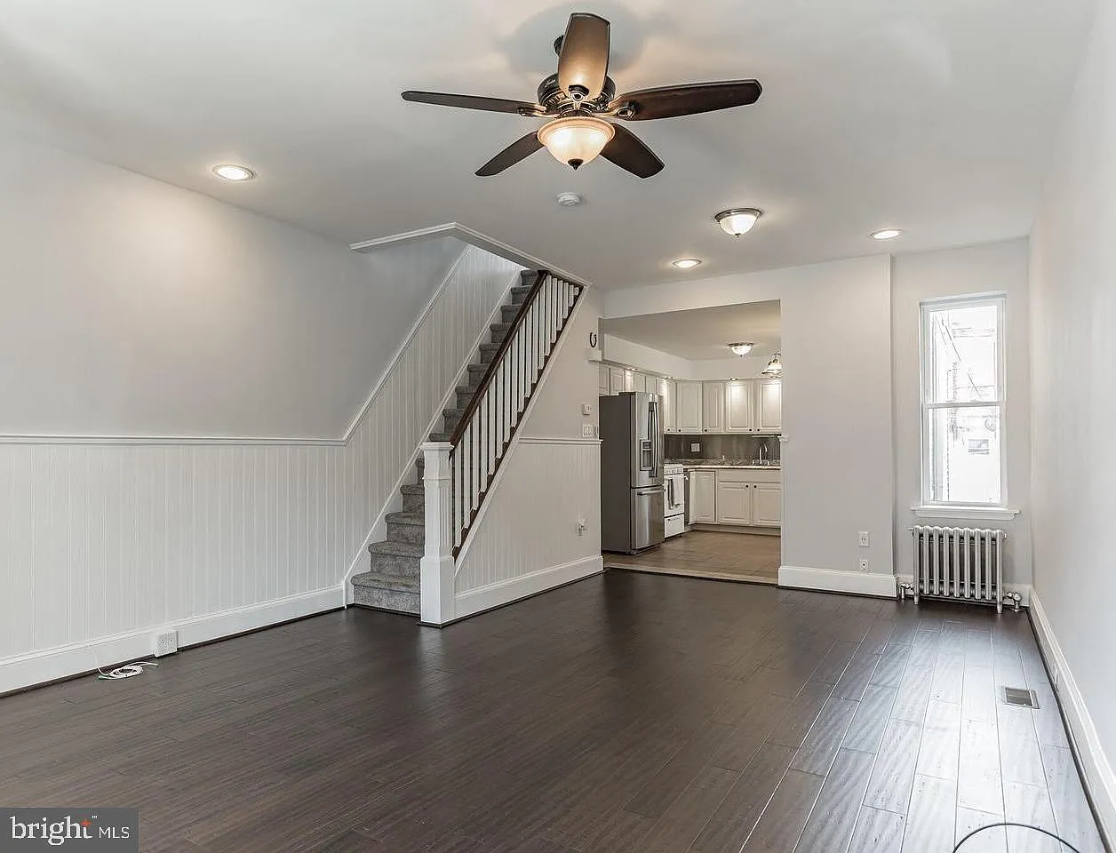 3 bed, 1282 sqft, $1,945 — Photo 3