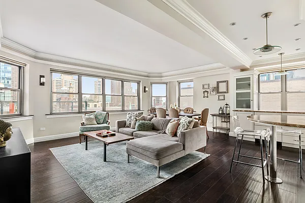 Rented by Compass | media 23