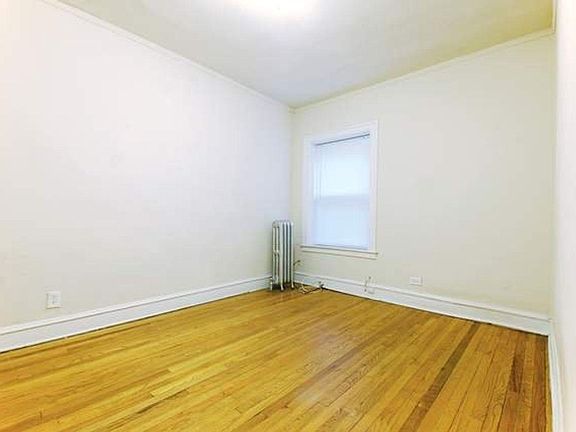 5th image of 1335 W Touhy Ave APT 1N