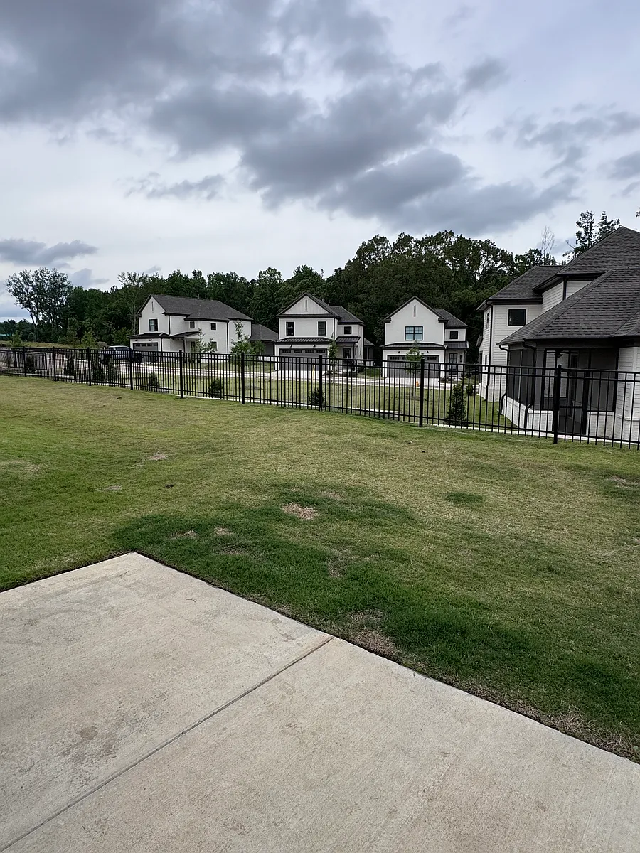 Building Photo - 674 Miramar Ln