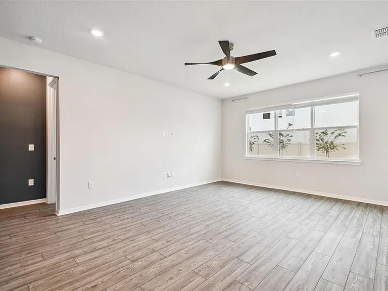 13144 Peachleaf Ave — Photo 17