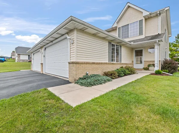 1133 Ellys WAY, Slinger, WI 53086