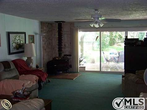 JAMES FAMILY RM.jpg