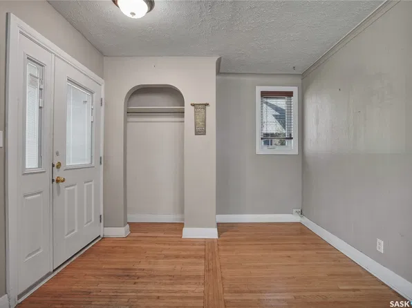 1209 Broadway Avenue, Saskatoon, SK S7H 2A4