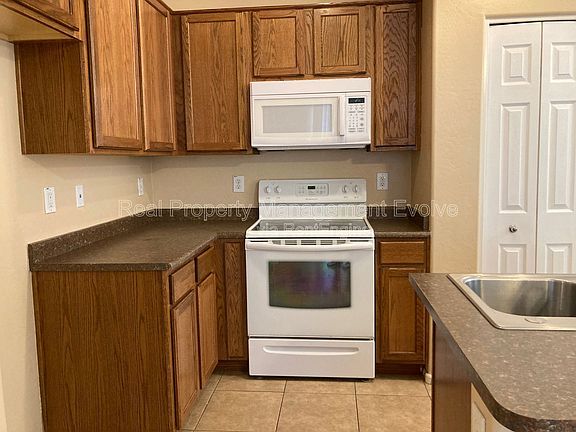 5th image of 4059 E Carla Vista Dr