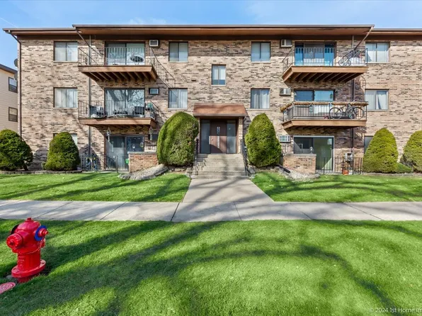 11818 S Komensky Ave APT 102, Alsip, IL 60803