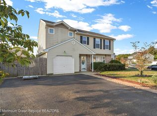 22 Emory St, Howell, NJ 07731