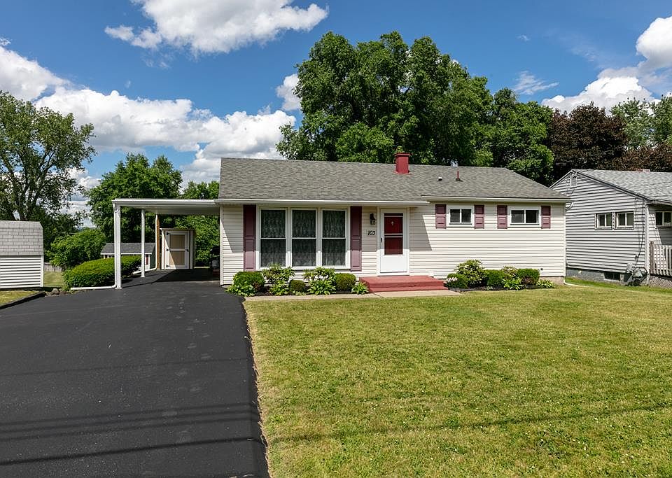 1st image of 103 E Bennett Cir
